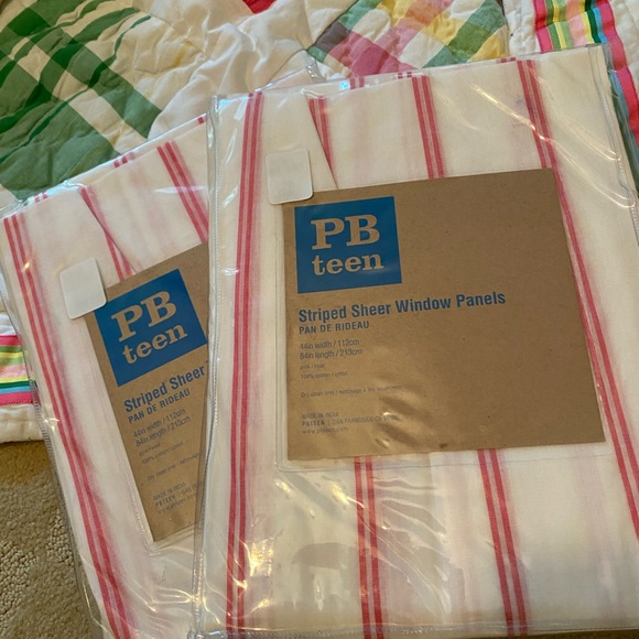 NWT Pottery Barn Kids Room Accessories 2 Euro Shams. 4 Window Panels - Picture 5 of 16
